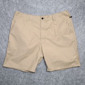 Wrangler Outdoor Shorts Men 42 Performance Comfort Stretch Waist‎ Khaki Color